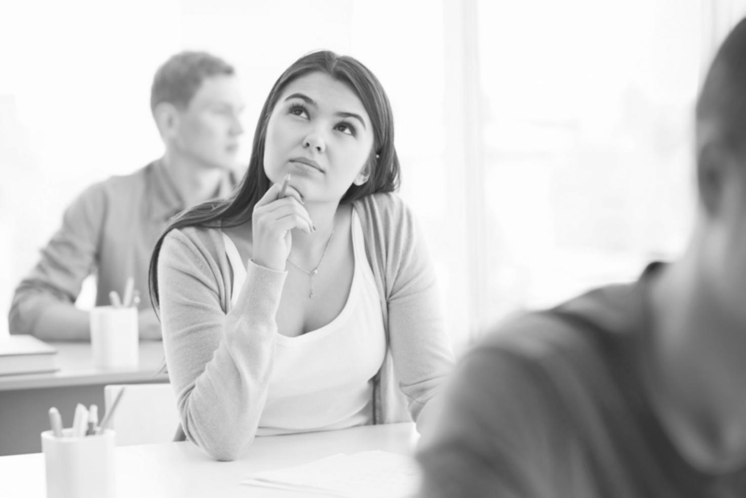 Sessão de trabalho personalizada sobre gestão financeira e objetivos de poupança